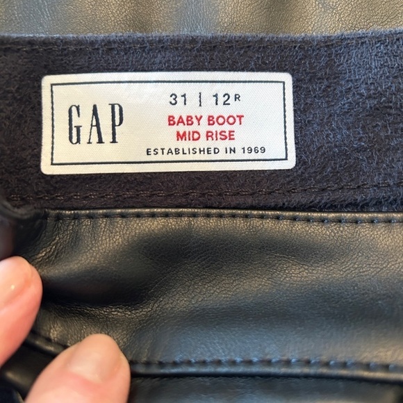 GAP Vegan Leather Pants Black Mid Rise Baby Boot Cut Women's Size 31 12R - Picture 7 of 15